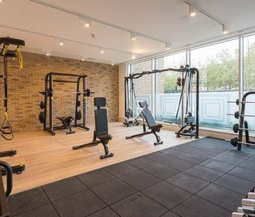 Queenshurst Square, Kingston, London, KT2 - Photo 4