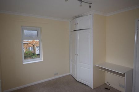 2 bedroom maisonette to rent - Photo 4