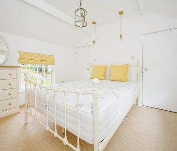 2 bedroom detached house to rent - Photo 1