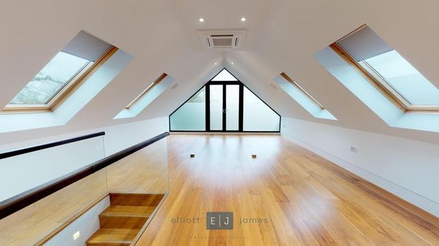 5 bedroom detached house to rent - Photo 1