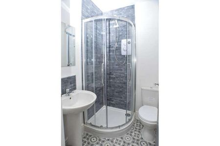 Taunton Road, Bridgwater, TA6 - Photo 4