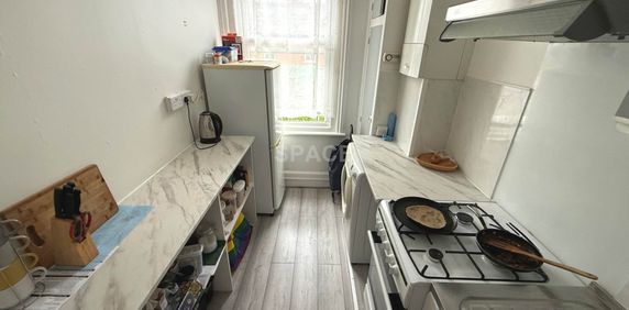 Brunswick Hill, Reading - Photo 2