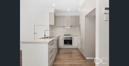 Open the Door to Modern Comfort - Photo 5