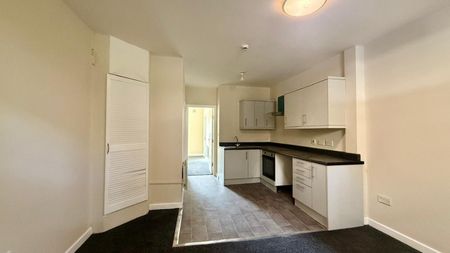 1 bedroom Flat To Let Total Size: 377 SQ FT - Photo 4