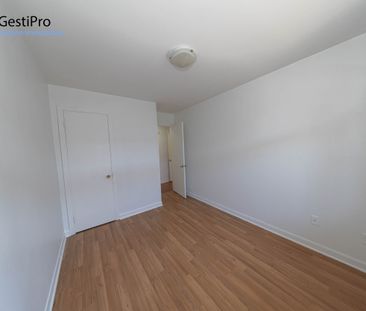 1325-1345 8e avenue - Photo 1