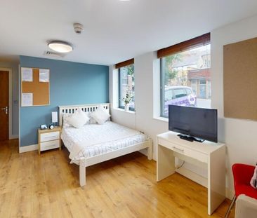Studio to rent - Photo 2