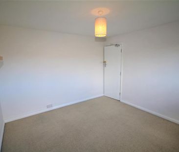 4 bedroom house to rent - Photo 3
