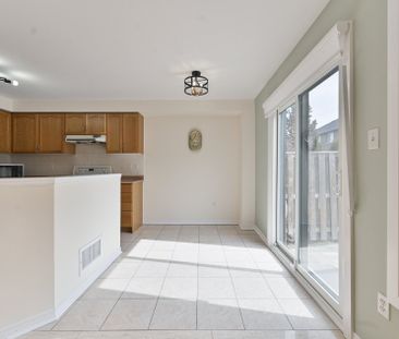 For Lease - 152 Laurelhurst Crescent, Vaughan, Ontario - Photo 6