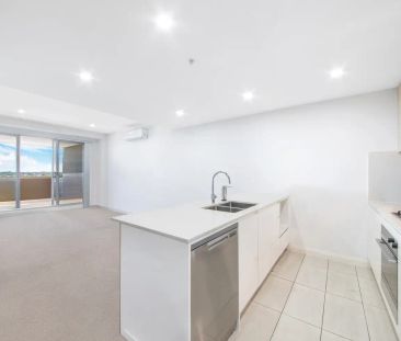 “Modern Apartment | Spacious Floorplan” - Photo 4