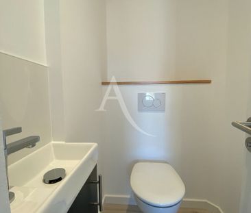 Location Appartement 3 pièces 79m² - Photo 5