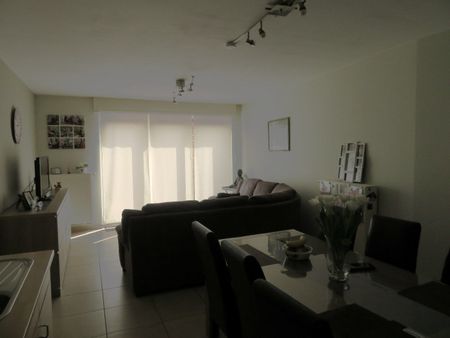 Een comfortabel appartement gelegen in het centrum van Bree op de gelijkvloerse verdieping! - Foto 3