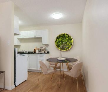 Renovated Suite - 1 Bedroom - Photo 4