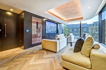 Principal Tower, Worship Street, EC2A 2FD - Photo 2