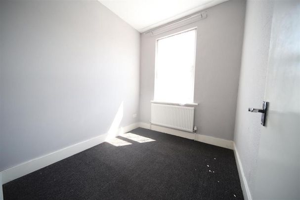 4 bedroom terraced house to rent - Photo 1