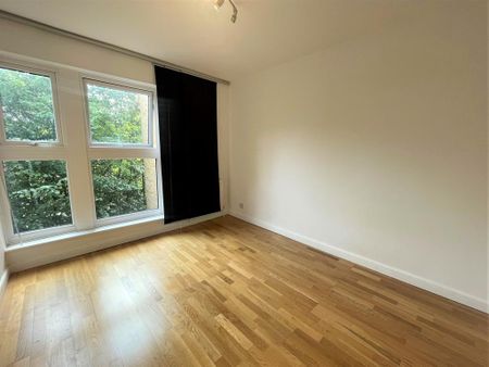 3 bedroom apartment to rent - Photo 4