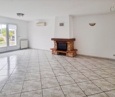 Location Maison 4 pièces 122m² CASTRIES 34160 - Photo 1