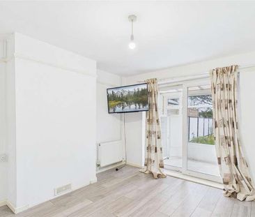 Orchard Way, Cheltenham, GL51 - Photo 2