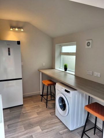 1 bedroom in a house share to rent - Photo 3