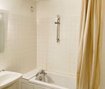 Apartment - Photo 4