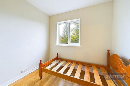 3 bedroom House To Let - Photo 3