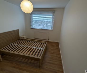 2 bed Flat in Landmark Heights, 172 Daubeney Road,, London, E5 0EW - Photo 3