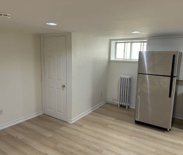 For Lease - 1342 Pape Avenue Unit# Unit G, Toronto, Ontario - Photo 4