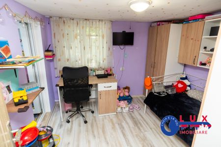 ID 9545 Casă de închiriat – Strada Taberei - Fotografie 3