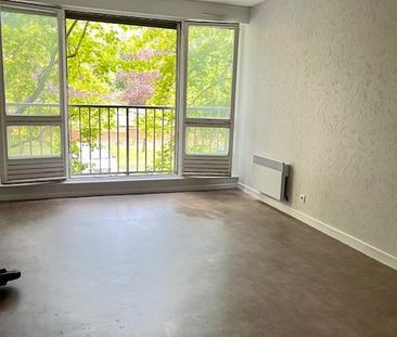 Location Appartement 3 pièces 67m² DOUAI 59500 - Photo 4