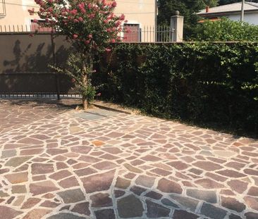Stanza singola a Biassono posto auto e giardino - Photo 4
