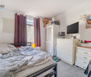 4 bedroom terraced house to rent - Photo 5