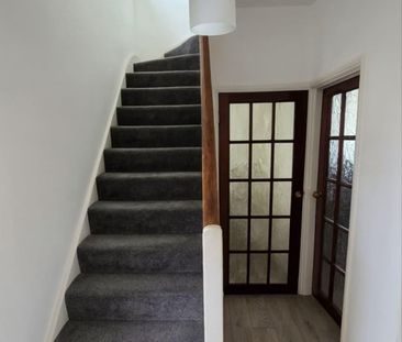 Room in a Shared House, Pendragon Road, BR1 - Photo 4