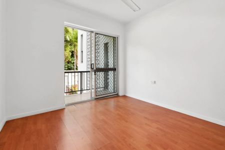 Beachside Bliss, Spacious 2 Bedroom Apartment for Rent on Sims Esplanade, Yorkeys Knob - Photo 4