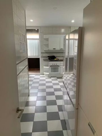 Passeig de Manuel Girona, Barcelona, Catalonia 08034 - Foto 2