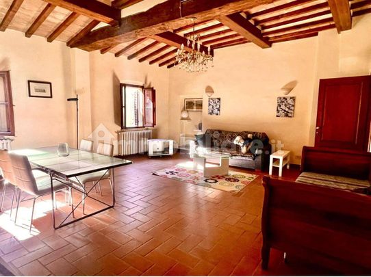 Appartamento buono stato, secondo piano, Centro, Chiusi - Photo 1