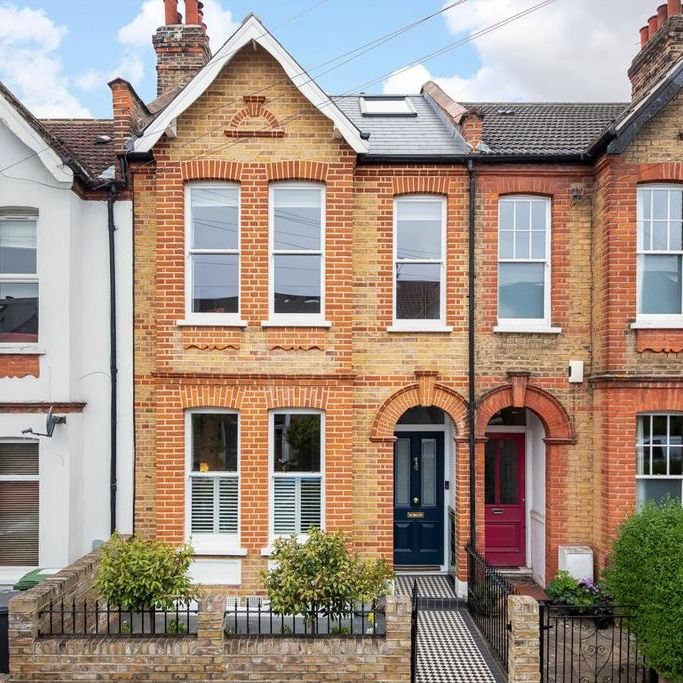 5 bedroom terraced house to rent - Photo 1