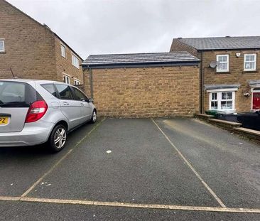 Sharket Head Close, Queensbury, Bradford, BD13 - Photo 5