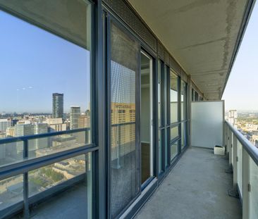 For Lease - 70 Temperance Street Unit# 4201, Toronto, Ontario - Photo 1