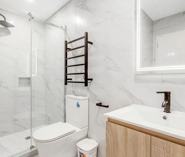 Modern 3 bedroom townhouse in Flat Bush! - Photo 4