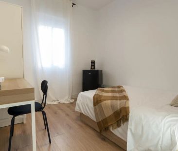 Room in a shared 4-bedroom apartment for rent in Ríos Rosas, professionals only, women only - Foto 6