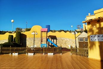 Apartment with 2 bedrooms with swimming pool LONG TERM