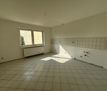 ***Renovierte 4-Zimmerwohnung - Citynah*** - Photo 2