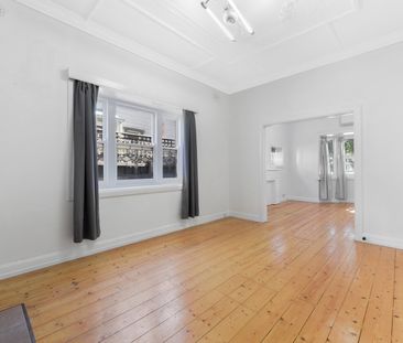 Spacious family home in the heart of Oakleigh! - Photo 4