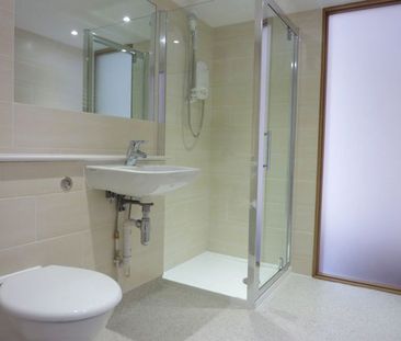 A 1 Bedroom Flat in The Promenade GL50 1LE - Photo 4