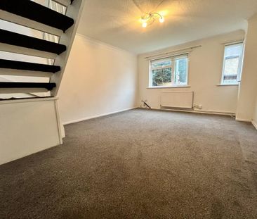 2 bedroom end of terrace house to rent - Photo 1