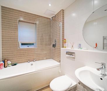 2 bedroom flat to rent - Photo 6