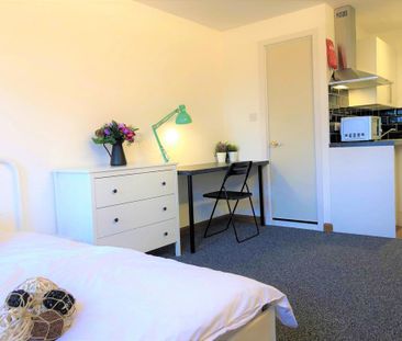 Studio to rent - Photo 3