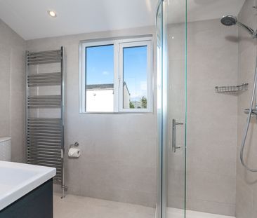 George's Street Upper, Dun Laoghaire, Co. Dublin, A96 H9X4 - Photo 2