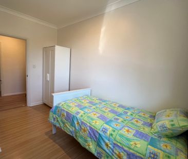 Carlingford - Photo 2