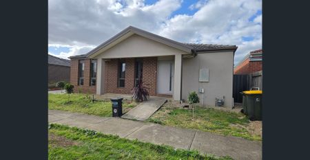 Cosy 3-Bedroom Home in a Quiet Court - Photo 4