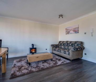 23 Balmoral Court, Belfast, BT9 7GR - Photo 2